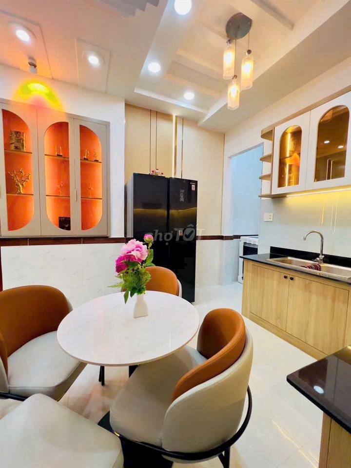 CHỦ CẦN BÁN GẤP  NHÀ QUANG TRUNG. 2PN, 2wc, giá sốc