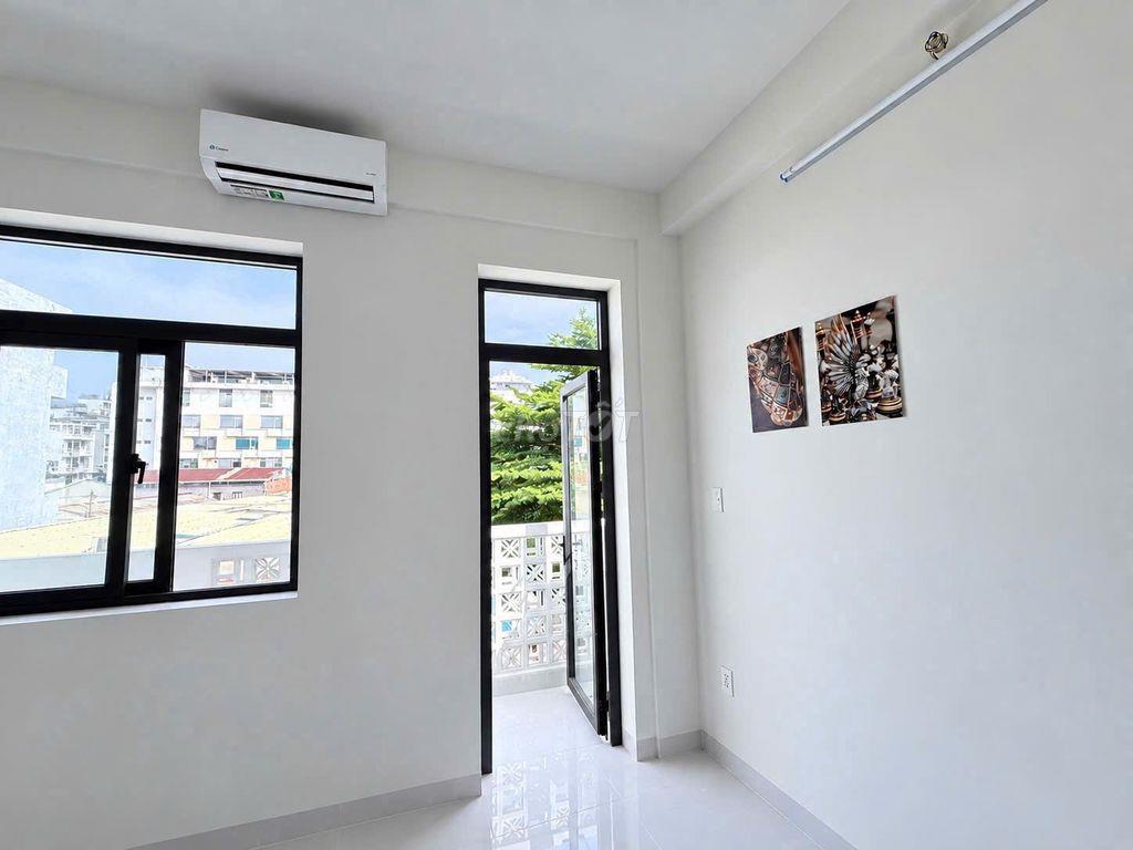 🍊🍊 4tr3- 4tr5 Phòng cửa sổ trời 310 DQH full nội thất