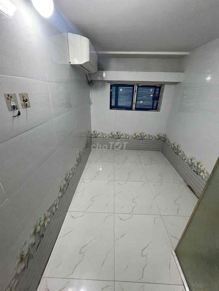 [ PHÒNG RIÊNG BIỆT] sát chợ Gò Vấp, IUH, VLH