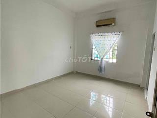 Cho thuê phòng cách Đại Học Công Nghiệp 300m