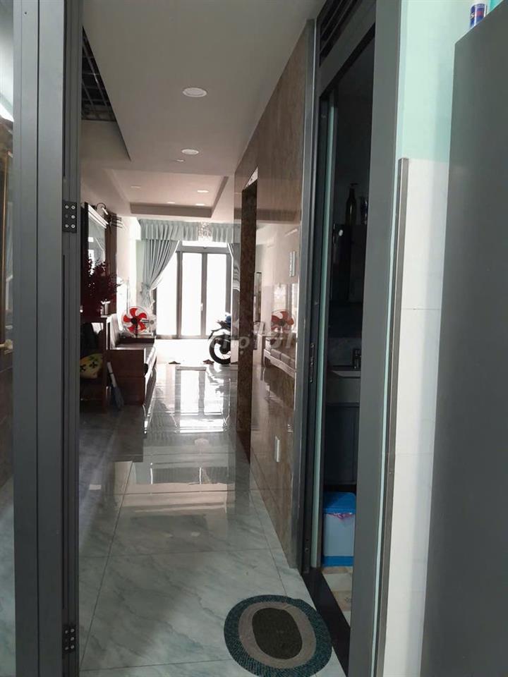 NHÀ Ở DƯ 2 TẦNG CHO THUÊ VĂN PHÒNG
