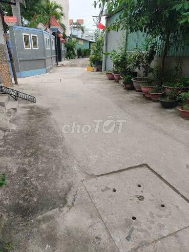 Bán gấp 97,8m2, 1,845 tỷ đất Hóc Môn, giáp Phan Văn Hớn , gần chợ XTT