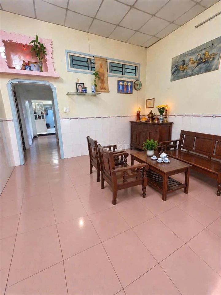 Bán gấp 124.5m2 - 1,625 tỷ, nhà đất XTS, Hóc Môn, cạnh Nguyễn Văn Bứa