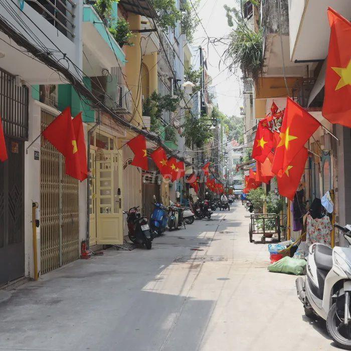 Bán gấp nhà 75m2, 1tỷ35, Nguyễn Thị Ngâu, Hóc Môn, gần chợ Thới Từ