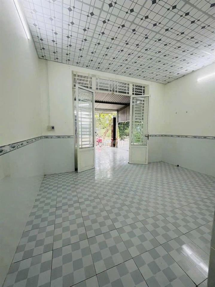 Cần bán nhanh căn nhà ngay Tân Phú Trung Củ Chi sổ hồng riêng 750triệu