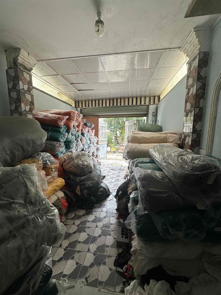 bán nhà 4m x20m 1 trệt 1 lầu đường trước nhà 7m