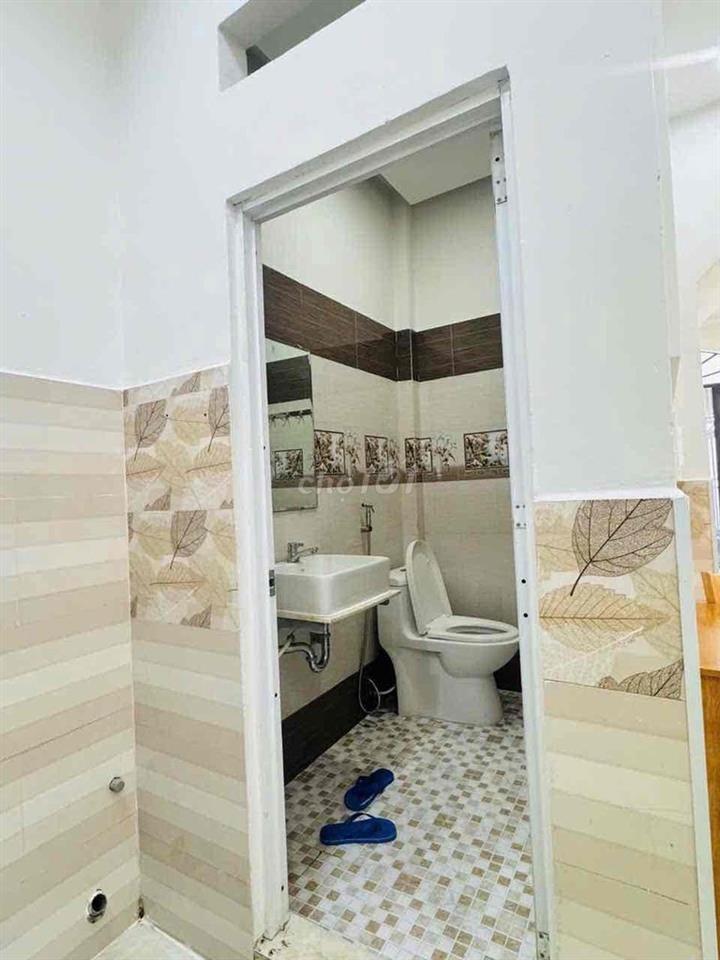 ✅ BÁN NHÀ TRỆT LẦU NGAY TRƯỜNG HỌC NGUYỄN HƯU CẦU GIÁ BA TỶ HAI