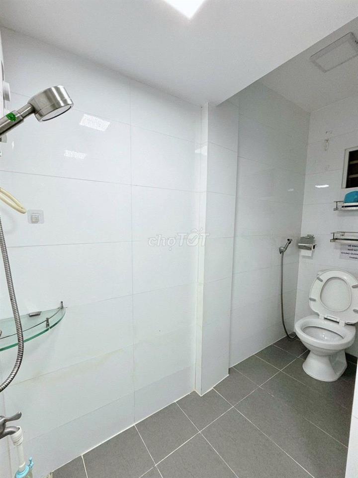 Chung cư Nhiêu Tứ- Hoa Sứ  căn 2p ngủ,có nội thất 10tr/tháng