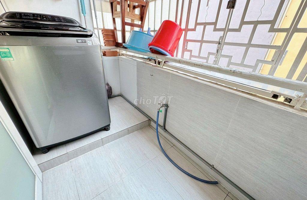 Chung cư Nhiêu Tứ- Hoa Sứ  căn 2p ngủ,có nội thất 10tr/tháng