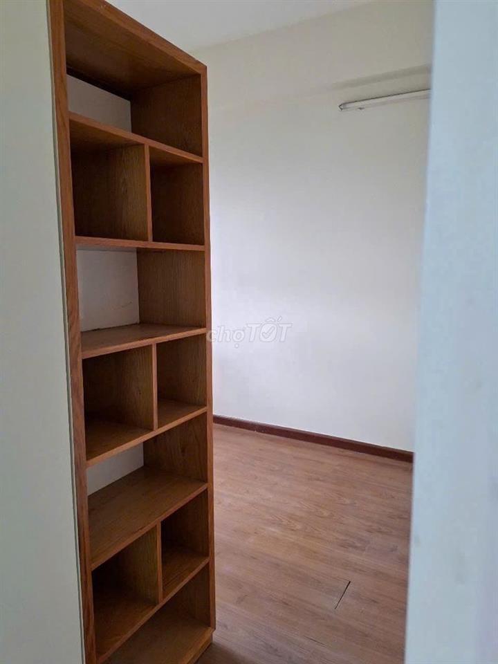 Cao ốc Phú NHuận, 20 Hoàng Minh Giám  giá 11tr/tháng căn hộ 2p ngủ