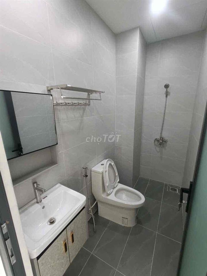 Mặt Tiền 4 Tầng - Sát Quận 1 - Gần Chợ Bà Chiểu- 20triệu