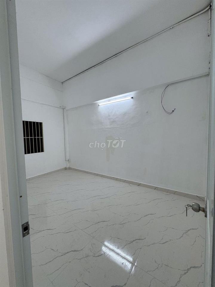 Cho Thuê Căn Hộ 614 Điện Biên Phủ (Quận 10) - 80m², , Giá 7 Tr/Tháng