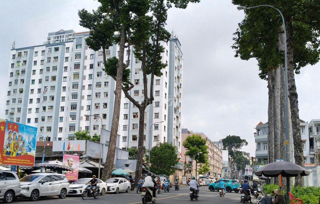 Cho Thuê Căn Hộ Cao Ốc A Nguyễn Kim (7.8tr)