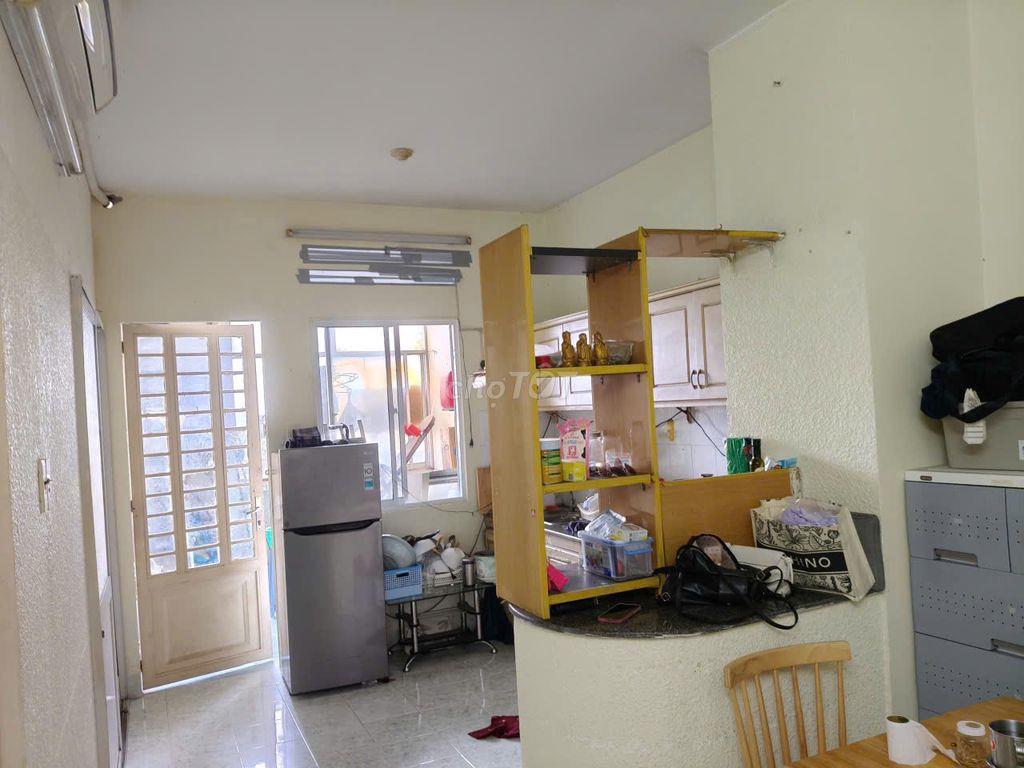 Cho Thuê Căn Hộ Cao Ốc A Nguyễn Kim (7.8tr)