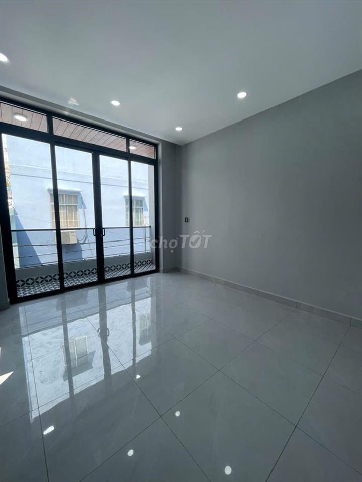 🔥 ÔNG ÍCH KHIÊM Q11 - KẾ BÊN HXH - 3.8M X 14M - CÓ PHÒNG NGỦ TRỆT 🔥