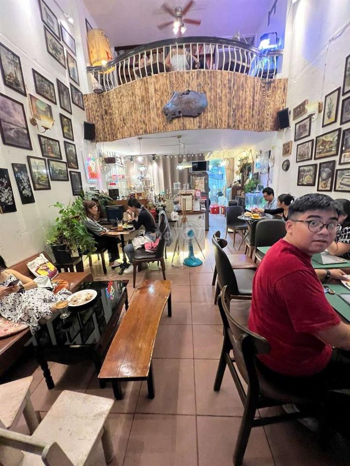 Sang Quán Cafe bánh Vintage quận 10