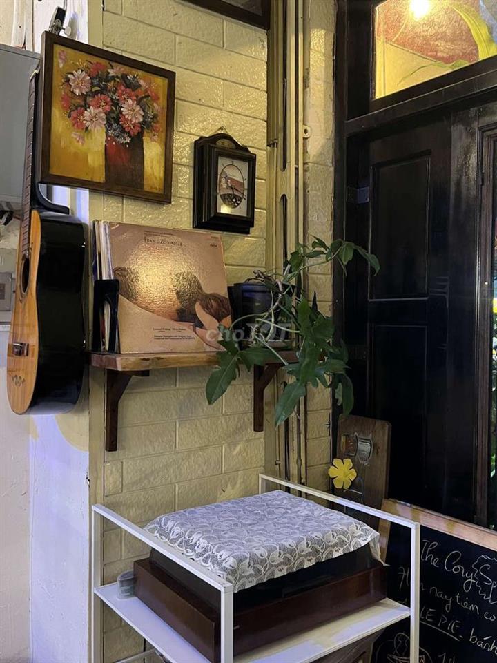 Sang Quán Cafe bánh Vintage quận 10