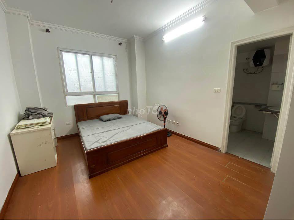Cho thuê chung cư Hoa Sen, Lạc Long Quân-Căn 3PN, nội thất gía 14tr/th