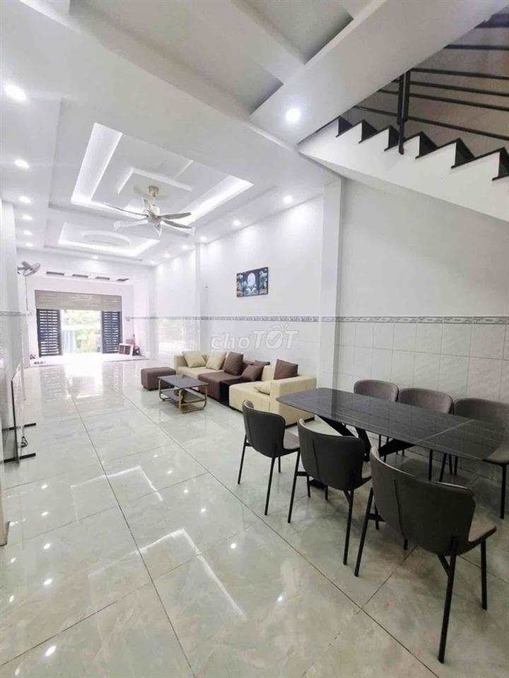 Nhà giảm giá sốc