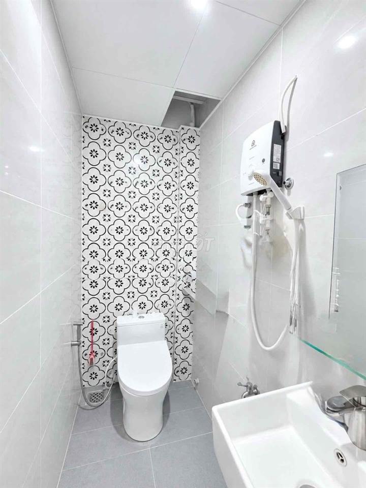 Nhà Nguyễn Văn Khối - 45m2 - 2 Tầng - 5M2 Thông - Giá 3 tỷ 9