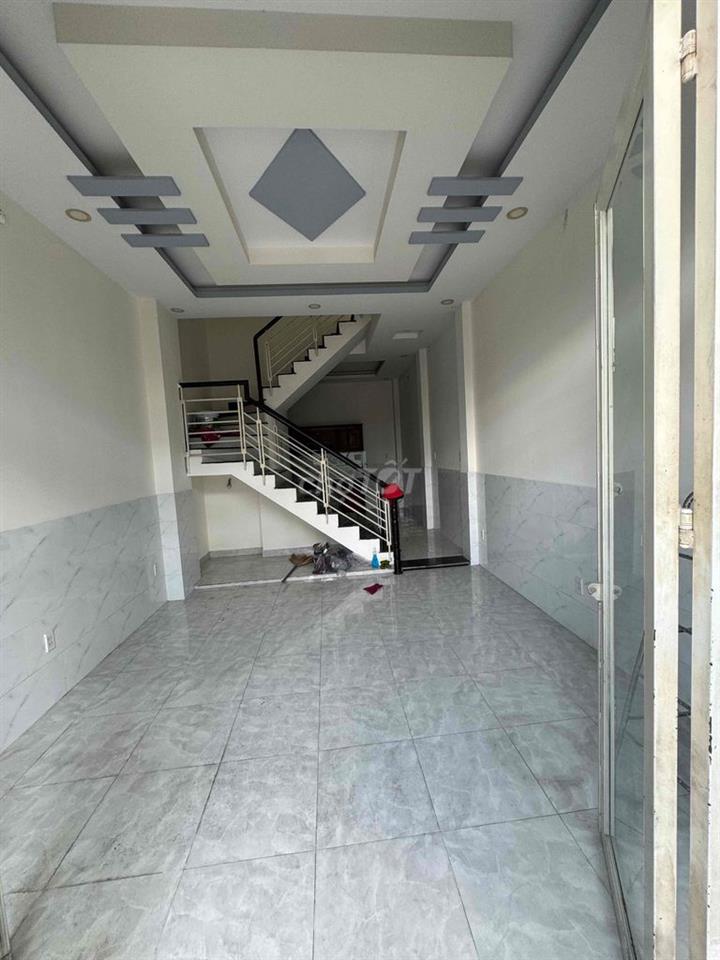 nhà vị trí đẹp có sổ hoàn công gần chợ, các trường mầm non. cấp 1,2,3