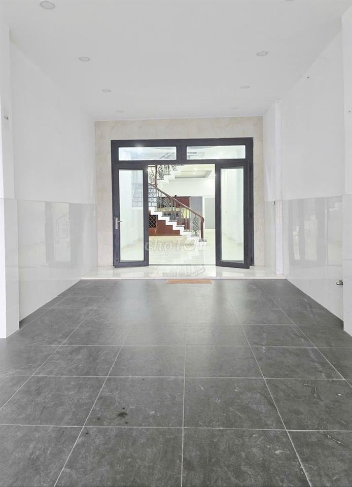 Chính chủ cho thuê nhà nguyên căn MT TL31 ngay Chợ đêm TL19