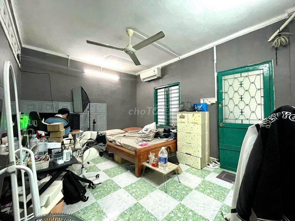 Gia đình nhỏ 3 người cần ở nhà 2.3 tỷ ở trung tâm quận 3, Phú Nhuận ? 