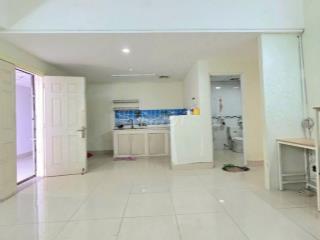 Chung cư Trần Quốc Thảo, thang bộ Giá thuê 9tr/th 1PN, 1wc ,Ko NT