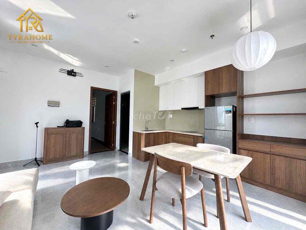 CĂN HỘ CAO CẤP TÂN ĐỊNH, QUẬN 1 – BAN CÔNG LỚN, MÁY GIẶT RIÊNG, FULL N