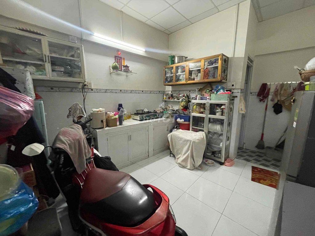 bán nhà hẻm xe hơi đường nguyễn khoái quận 4