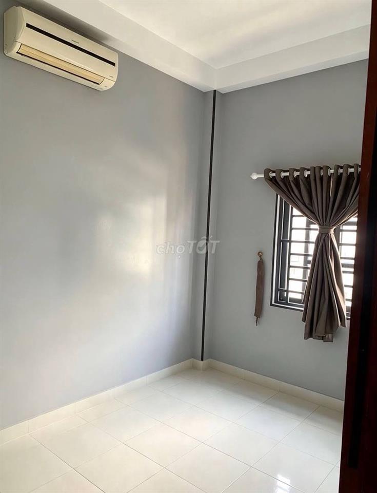 BÁN NHÀ HẺM XE HƠI QUẬN 4