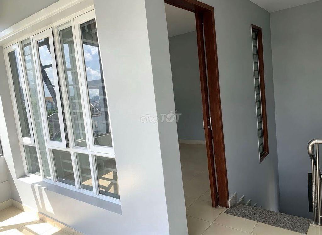 BÁN NHÀ HẺM XE HƠI QUẬN 4