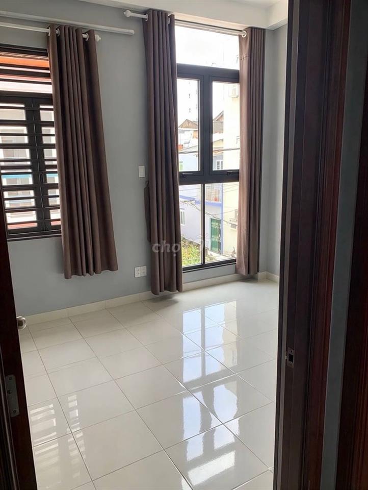 BÁN NHÀ HẺM XE HƠI QUẬN 4
