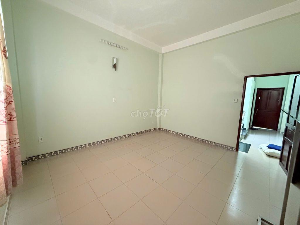 Cho thuê phòng trọ khu Bình Phú, Quận 6