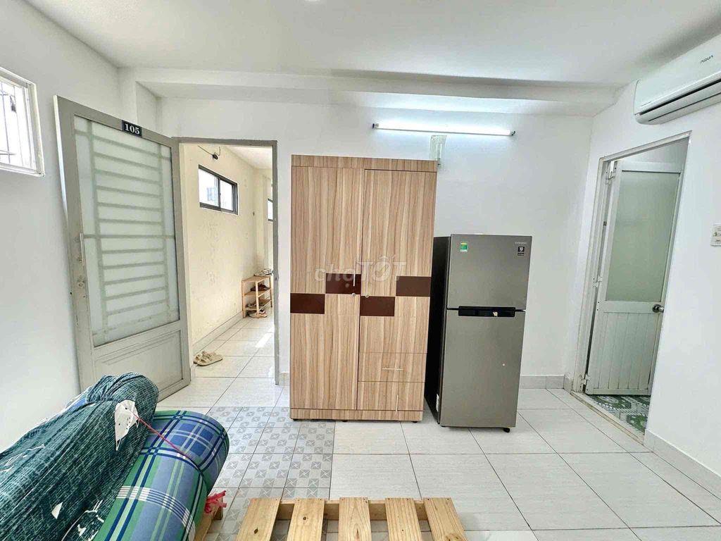PHÒNG STUDIO FULL NỘI THẤT GIÁ 3tr9 có thể ở liền cửa sổ trời