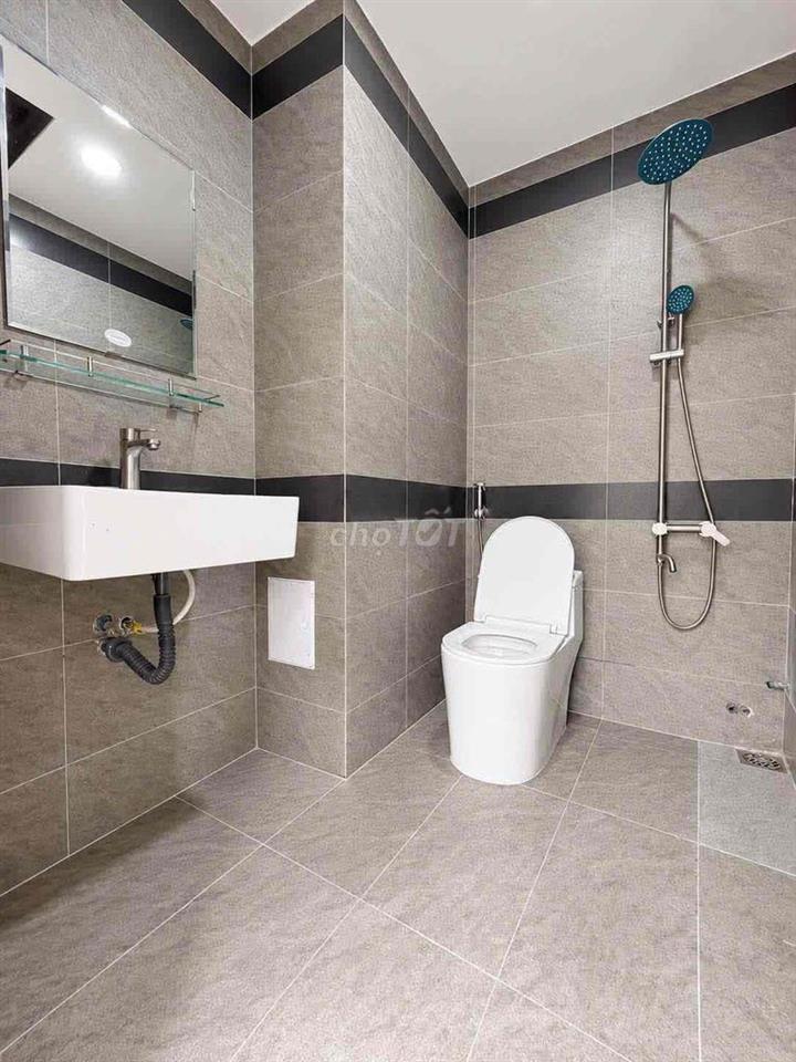 Duplex Cửa Sổ Trời 30m2 Ánh Sáng Tự Nhiên - Ngay Âu Cơ