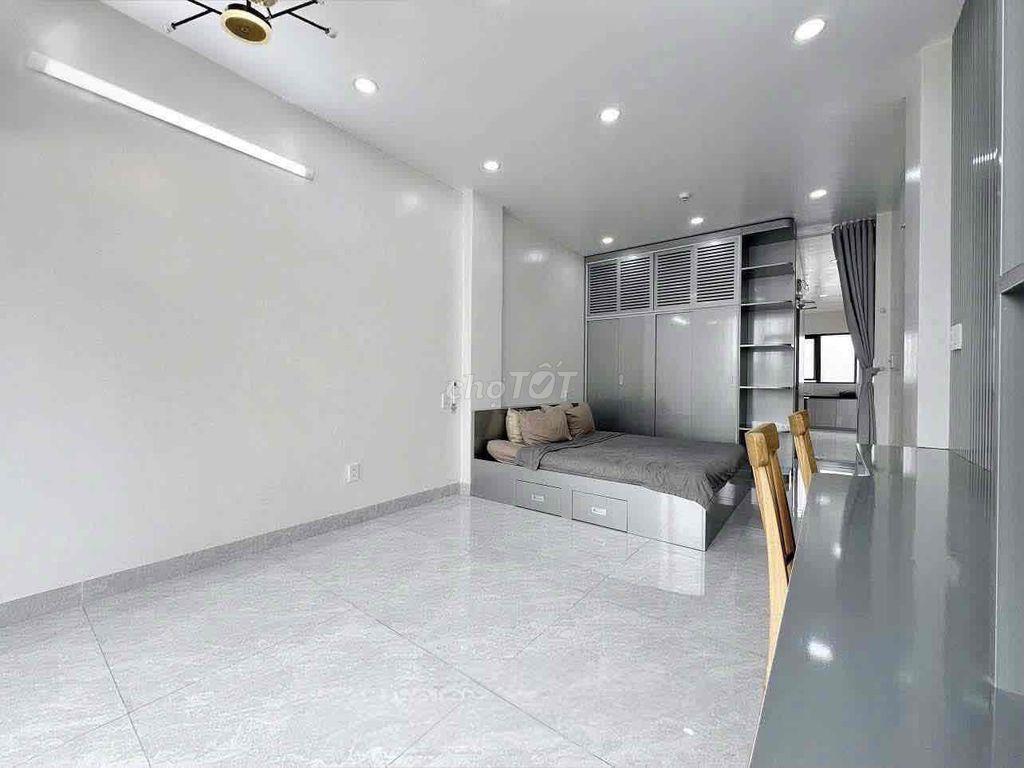 Căn Hộ Studio Cửa Sổ Trời 40m2 - Ngay Âu Cơ