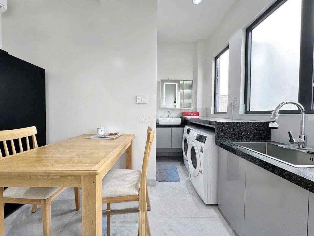 Căn Hộ Studio Cửa Sổ Trời 40m2 - Ngay Âu Cơ