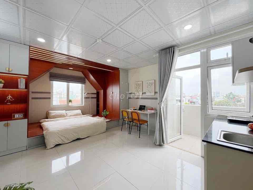 CĂN HỘ DỊCH VỤ BAN CÔNG FULL NỘI THẤT - TIỆN DI CHUYỂN :   VAA ,  UFM