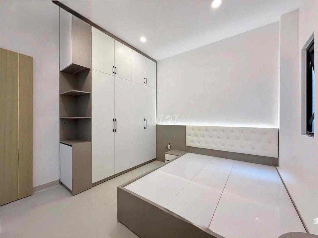 CĂN HỘ CAO CẤP 2 PHÒNG NGỦ NGAY LẠC LONG QUÂN - TIỆN DI CHUYỂN Q10, Q3