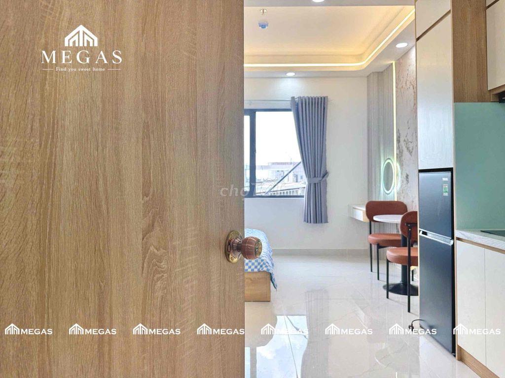 CĂN HỘ DỊCH VỤ CAO CẤP NGAY LẠC LONG QUÂN TIỆN QUA QUẬN 10 QUẬN 3