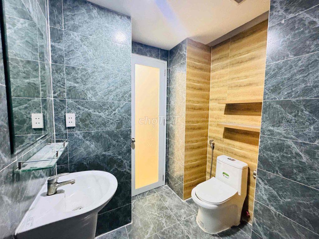 CĂN HỘ DỊCH VỤ CAO CẤP NGUYỄN THÁI BÌNH FULL NỘI THẤT BAN CÔNG SIU VIP
