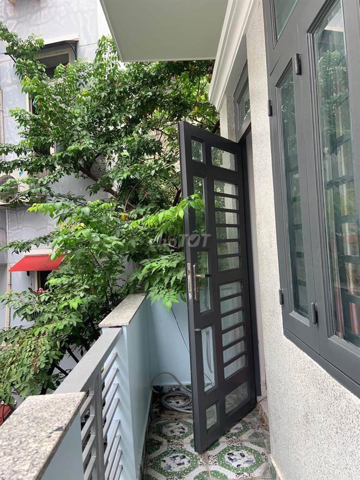 Nhà gần khu Bàu Cát, kết nối Lạc Long Quân, Lý Thường Kiệt, Hồng Lạc