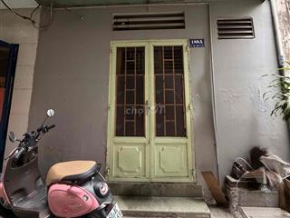 CHO THUÊ NHÀ NGUYÊN CĂN Q.TÂN BÌNH 12m2 1 TRỆT 2 LẦU