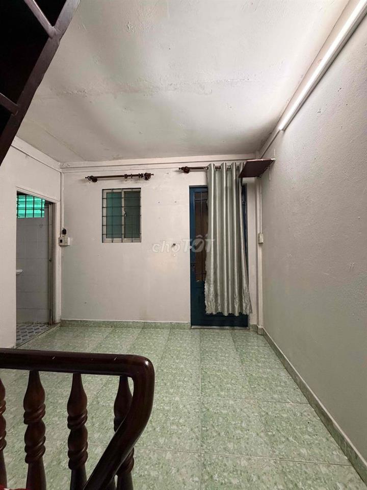 CHO THUÊ NHÀ NGUYÊN CĂN Q.TÂN BÌNH 12m2 1 TRỆT 2 LẦU