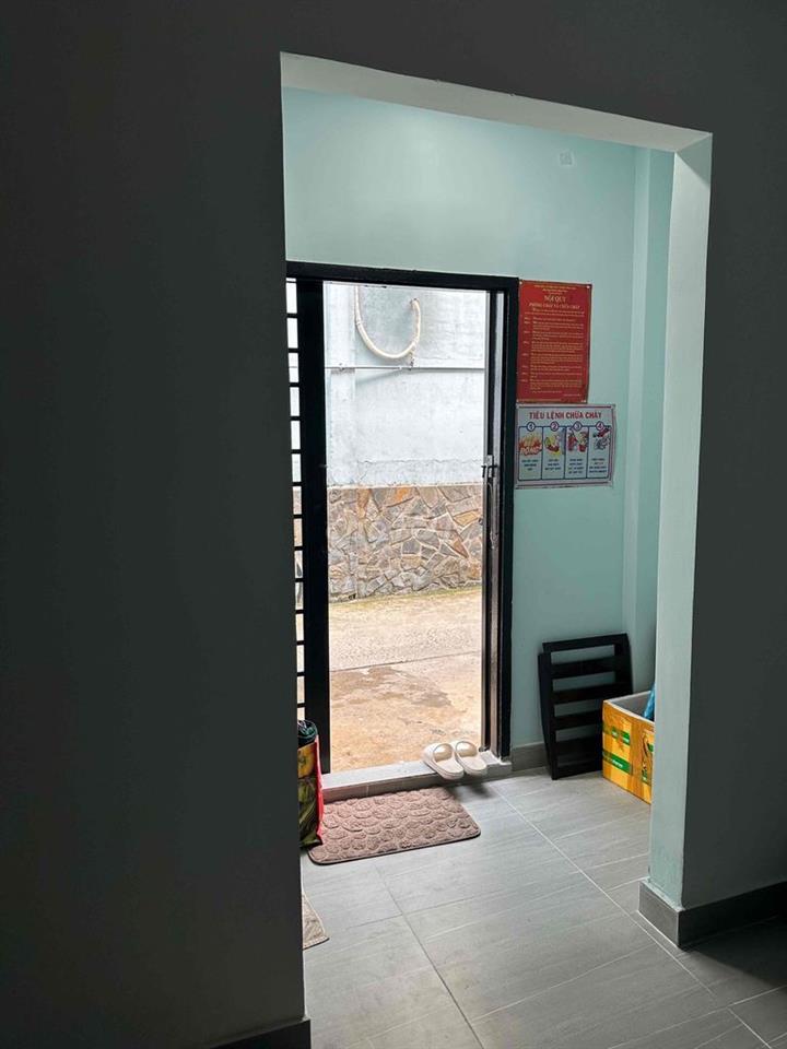 CHO THUÊ NHÀ CĂN GÓC 2 MẶT TIỀN PHẠM VĂN HAI Ô TÔ ĐẬU TRONG NHÀ