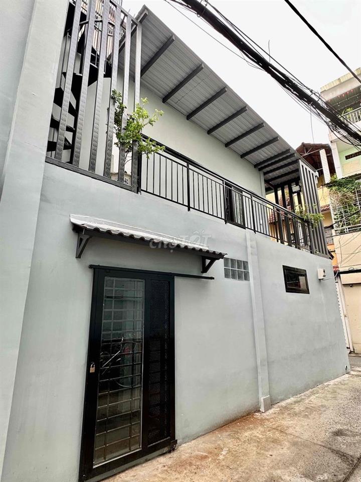 CHO THUÊ NHÀ CĂN GÓC 2 MẶT TIỀN PHẠM VĂN HAI Ô TÔ ĐẬU TRONG NHÀ