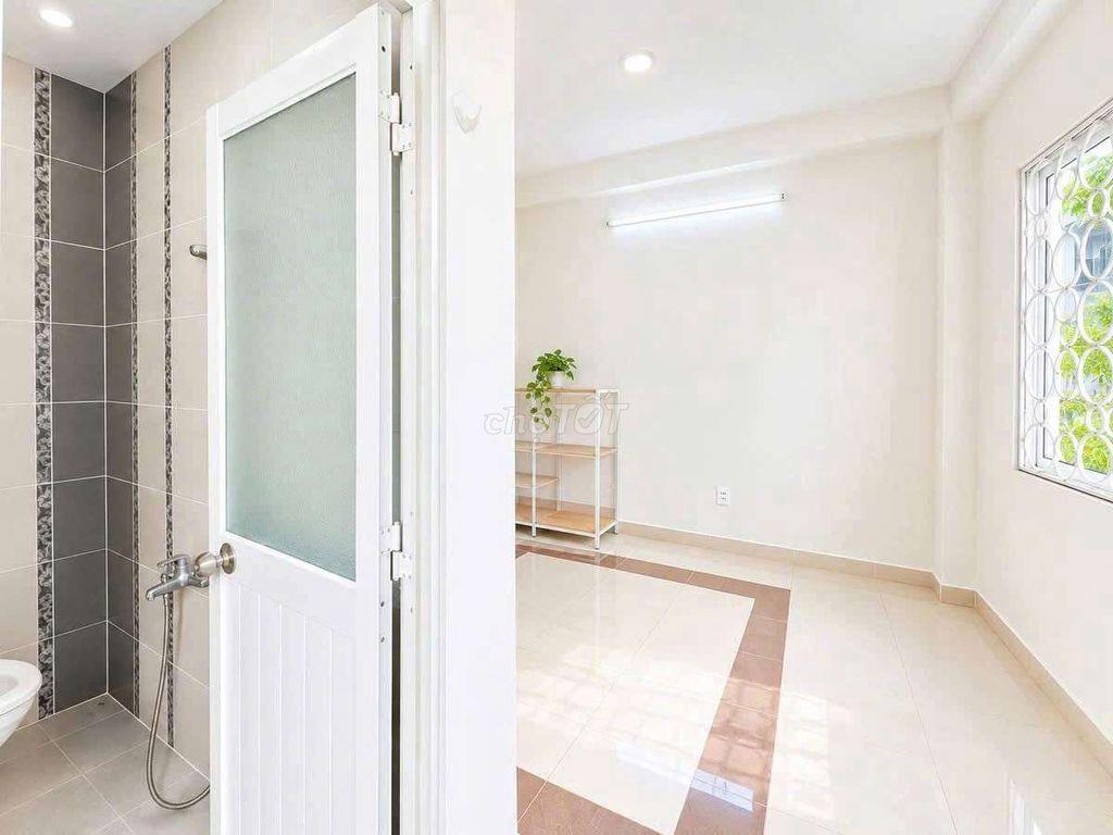 CĂN GÓC 3 MẶT HẺM -  Xô Viết Nghệ Tĩnh,Bình Thạnh - 3 Lầu, Sân Thượng