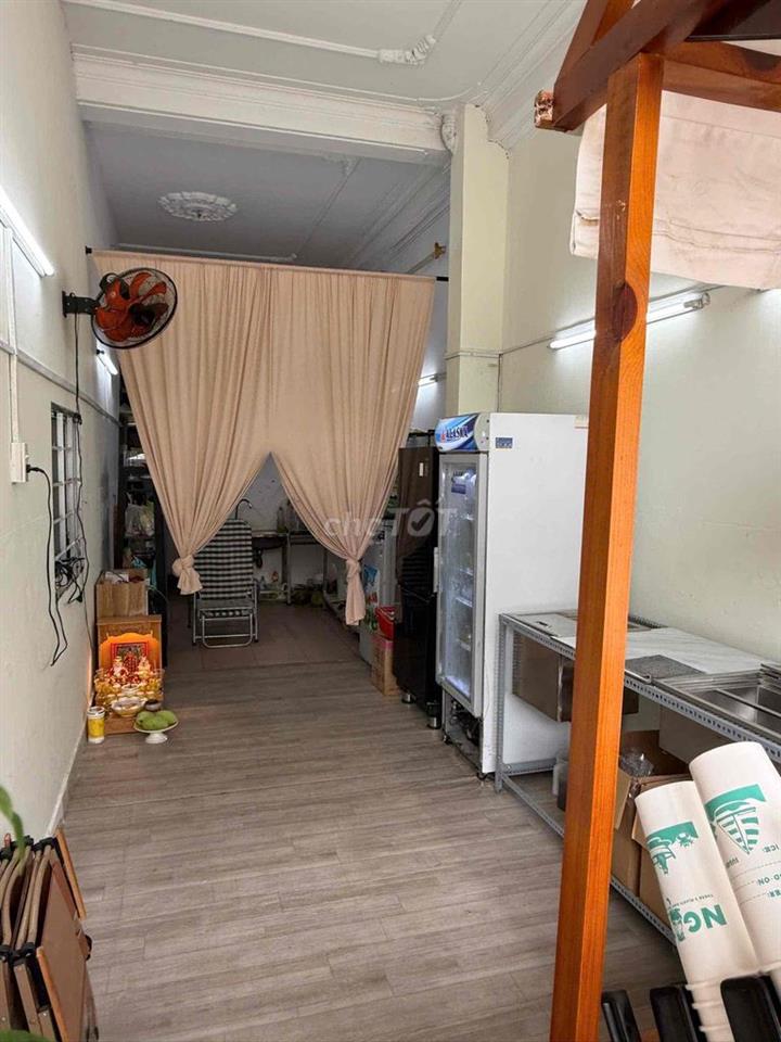 Sang nhượng quán nước hoặc cho thuê mặt bằng kinh doanh