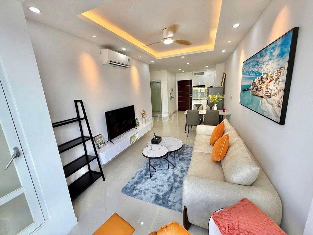 Căn Góc,nhà mới C/c Sacomreal, 2PN Full Nội Thất 90m2 giá 10,5 tr/th